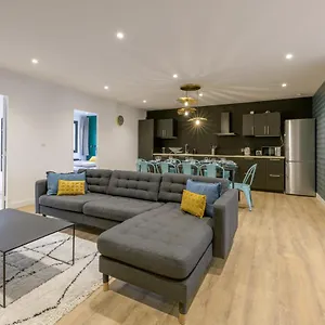 https://nocnoc-le-michelangelo.hotels-rhonealpes.com