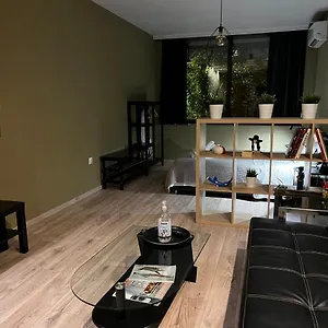 https://apt-district-01-luxury-urban-lofts.hotelschalkidiki.net