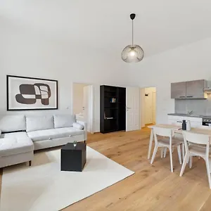 Center Designer Modern Wenen