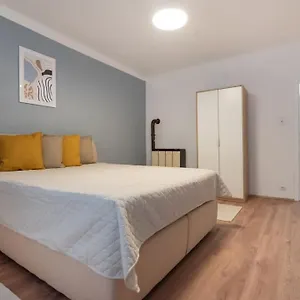 Ruhelage Im Zentrum Nahe Schottentor-contactless Self-check-in Appartement