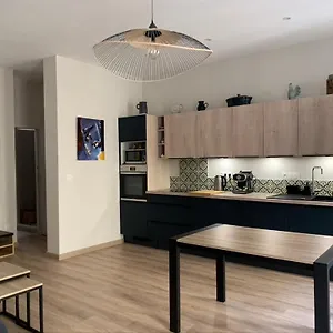 https://cosy-joliette-central-climatise-2-chambres-wifi-garage.fr-provencehotel.com