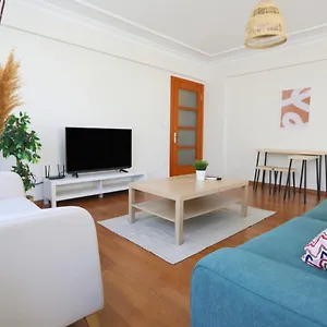 https://spacious-and-central-flat-in-istanbul.istanbul-turkeyhotels.com