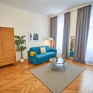 Renovated & Cozy - Close To Museumsquartier Wenen