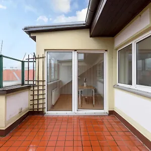  Apartment Stylisch In Vienna's 18th District