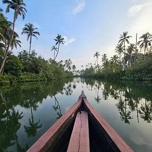 https://voye-homes-mundro-green-land.kerala-hotels.net