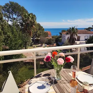 https://bel-appartement-aux-issambres.fr-provencehotel.com