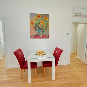 Steiner Residences Reumannplatz Wenen