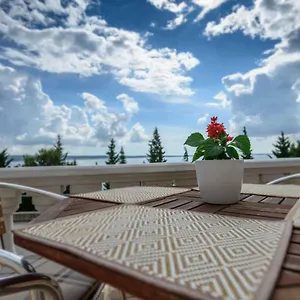 apartments-maris-starigrad-paklenica.hotelinzadar.com/